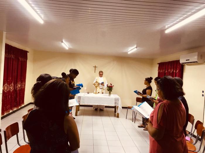 A3-Jongeren H Driekoningen houden nachtwake-afb2-47-1612